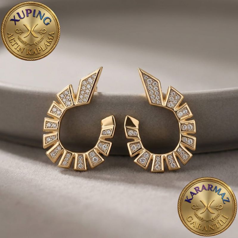 Zirkon Taşlı Altın Kaplama Gold Geometrik Işın Tasarımlı Yarım Halka Küpe